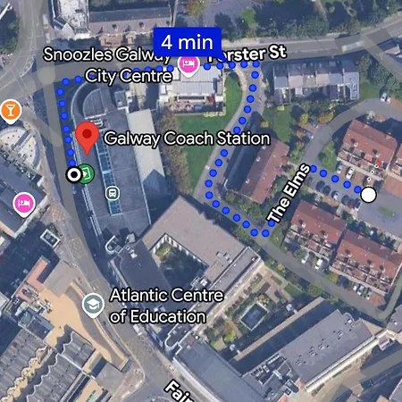 Ground Floor 2br Parking X 2 Train And Bus 5 Min * Galway